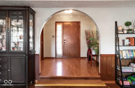 5601 Riva Ridge Drive Indianapolis IN 46237