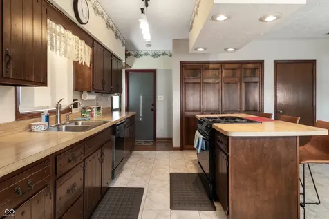 5601 Riva Ridge Drive Indianapolis IN 46237