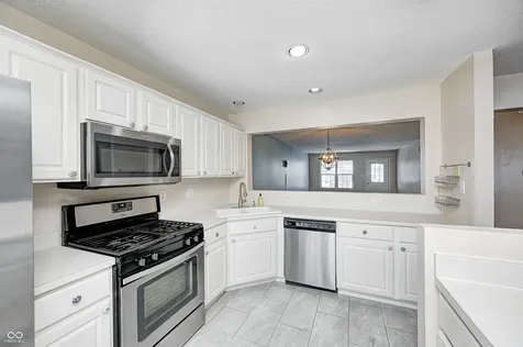 12673 Ladson Street Fishers IN 46038