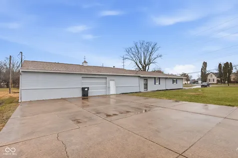3020 N County Road 800 E Brownsburg IN 46112