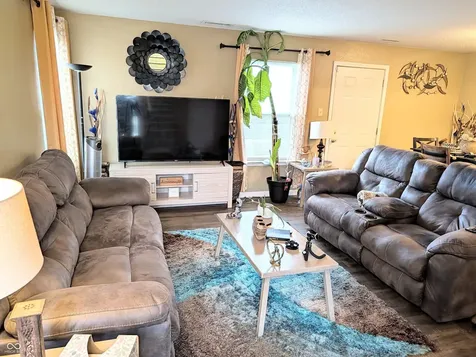 4437 Fullwood Court Indianapolis IN 46254