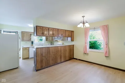 4737 Payton Avenue Indianapolis IN 46226