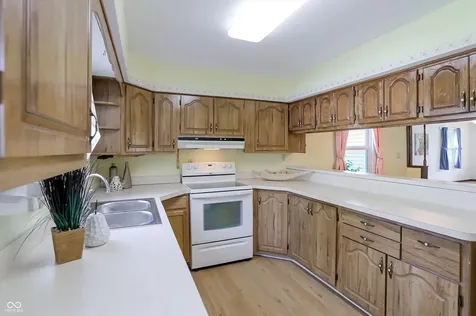 4737 Payton Avenue Indianapolis IN 46226