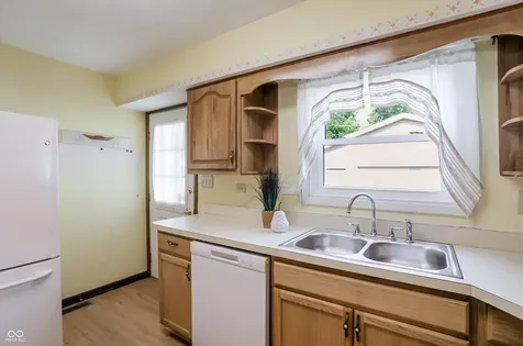4737 Payton Avenue Indianapolis IN 46226