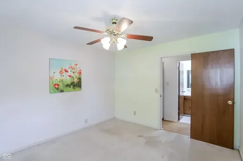 4737 Payton Avenue Indianapolis IN 46226