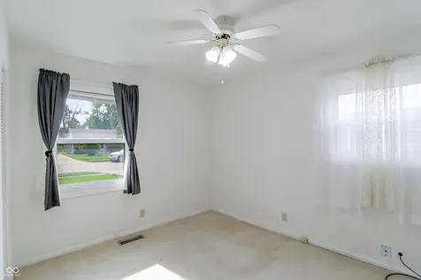 4737 Payton Avenue Indianapolis IN 46226