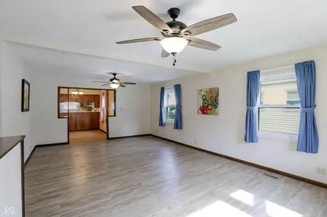 4737 Payton Avenue Indianapolis IN 46226