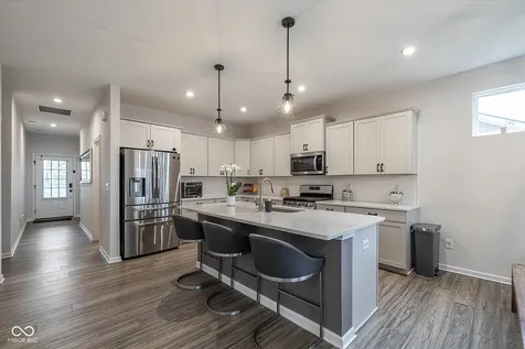 825 Stone Trace Court Avon IN 46123