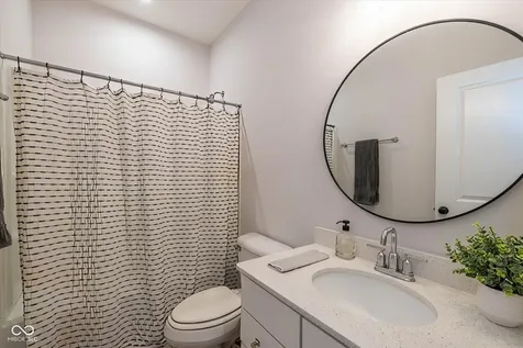 825 Stone Trace Court Avon IN 46123