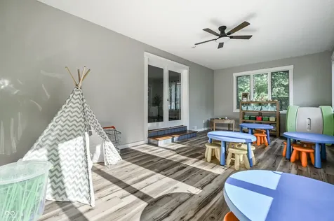 7315 S Meridian Street Indianapolis IN 46217
