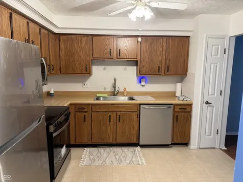 7580 Castleton Farms Drive W Indianapolis IN 46256