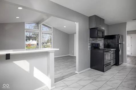 2621 Hillside Avenue Indianapolis IN 46218
