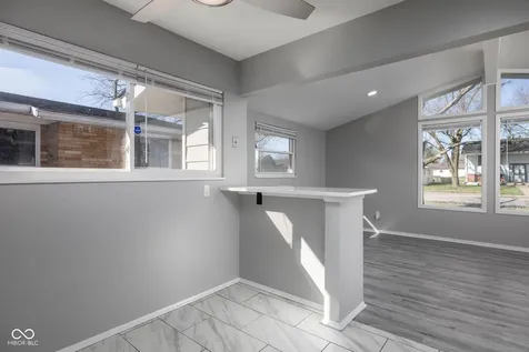 2621 Hillside Avenue Indianapolis IN 46218