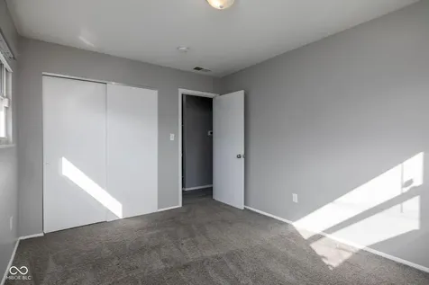 2621 Hillside Avenue Indianapolis IN 46218