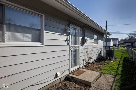 2621 Hillside Avenue Indianapolis IN 46218