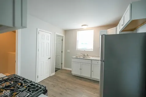3515 E 10th Street Indianapolis IN 46201