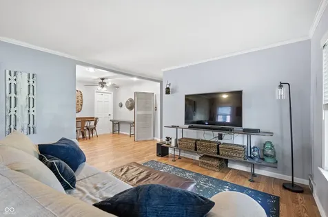 7805 N Alton Avenue Indianapolis IN 46268