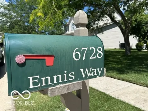 6728 Ennis Way Indianapolis IN 46237