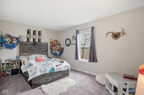 345 Sunburst Lane Greenwood IN 46143