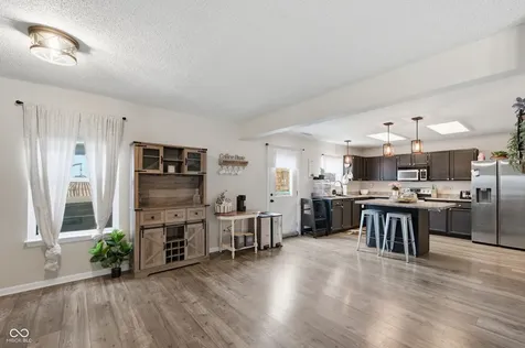 345 Sunburst Lane Greenwood IN 46143