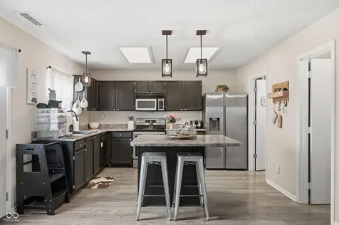 345 Sunburst Lane Greenwood IN 46143