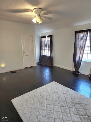 1512 Grand Avenue Columbus IN 47201