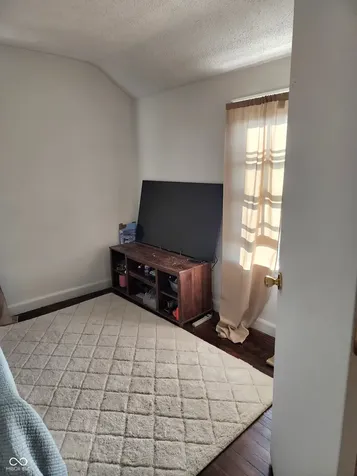1512 Grand Avenue Columbus IN 47201