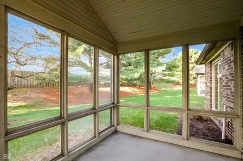 1671 Cloister Drive Indianapolis IN 46260