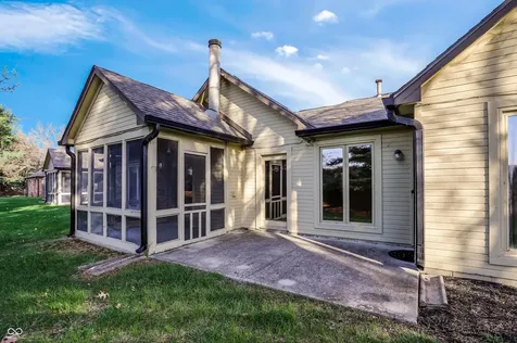 1671 Cloister Drive Indianapolis IN 46260