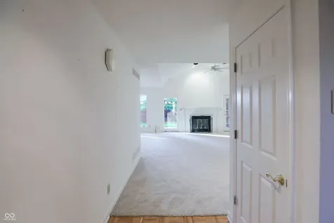 1671 Cloister Drive Indianapolis IN 46260