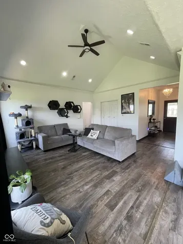 239 N Coventry Drive Anderson IN 46012