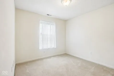 5826 Cabot Drive Indianapolis IN 46221