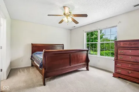 5826 Cabot Drive Indianapolis IN 46221
