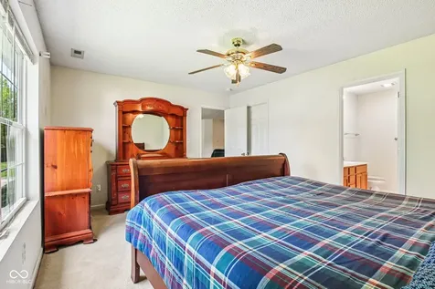 5826 Cabot Drive Indianapolis IN 46221