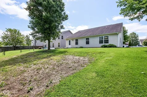 5826 Cabot Drive Indianapolis IN 46221