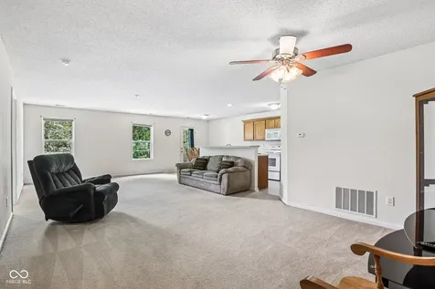 5826 Cabot Drive Indianapolis IN 46221