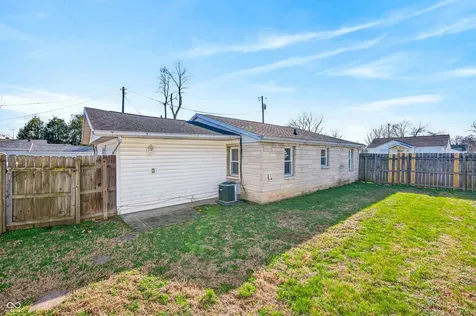 2031 Elm Street Columbus IN 47201