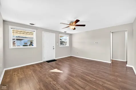 2031 Elm Street Columbus IN 47201