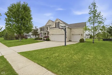 3713 Weather Stone Crossing Zionsville IN 46077
