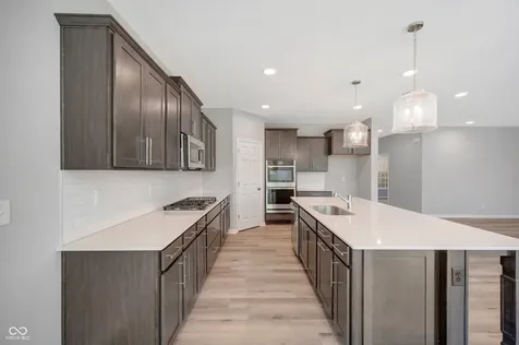 5226 Jacaranda Drive Indianapolis IN 46239