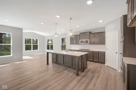 5226 Jacaranda Drive Indianapolis IN 46239