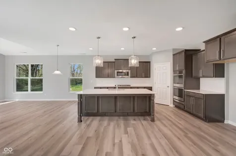 5226 Jacaranda Drive Indianapolis IN 46239