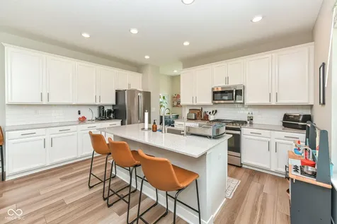 9686 Ridgecrest Lane Mccordsville IN 46055