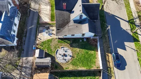 168 W Broadway Street Shelbyville IN 46176