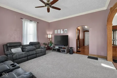 168 W Broadway Street Shelbyville IN 46176