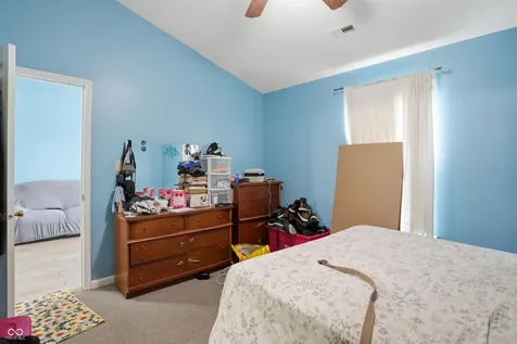 9610 English Oak Place Indianapolis IN 46235