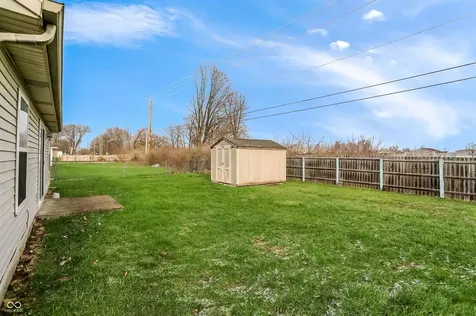 9610 English Oak Place Indianapolis IN 46235