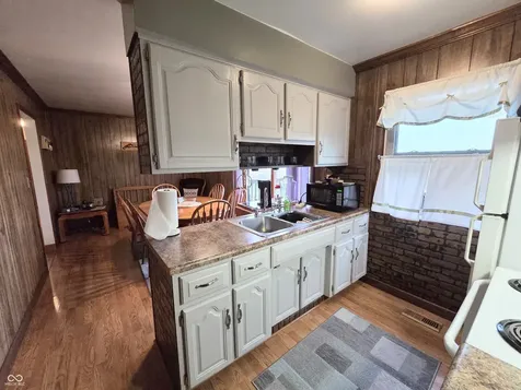 2740 E 250 S Shelbyville IN 46176