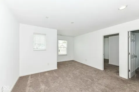 5051 Maywood Drive Whitestown IN 46075