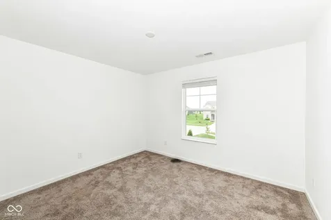 5051 Maywood Drive Whitestown IN 46075